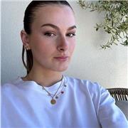 Étudiante en école d’orthoptie, donne cours de soutien de Français à des collégiens, lycéens